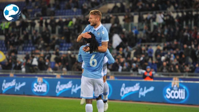 Ciro Immobile e Jordan Lukaku festeggiano dopo il gol al Genoa in Tim Cup
